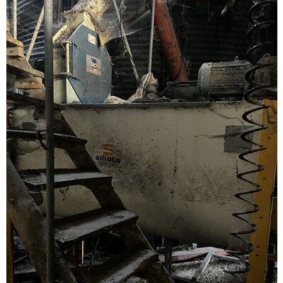 Broyeur FAO + mélangeuse Skiold